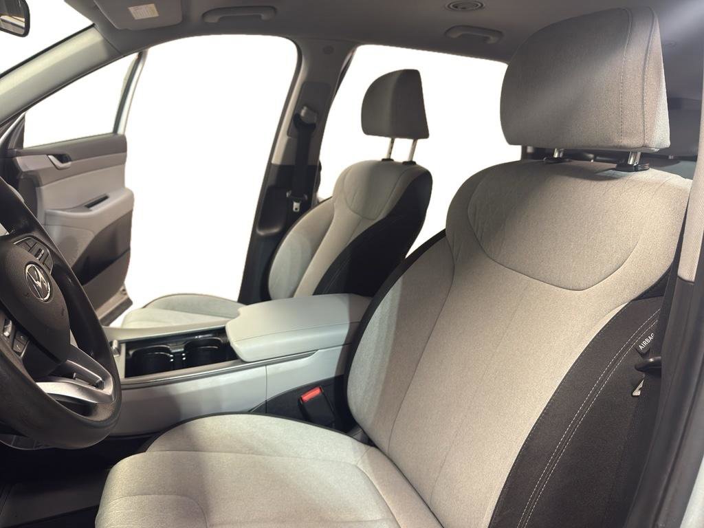 Used 2021 Hyundai Palisade SE w/ Winter Package image 15