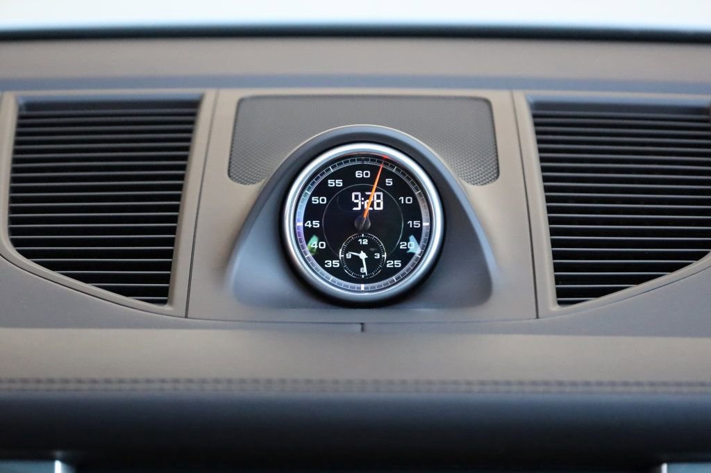 Used 2015 Porsche Macan Turbo image 33