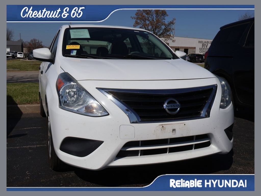 Used 2016 Nissan Versa S video 1