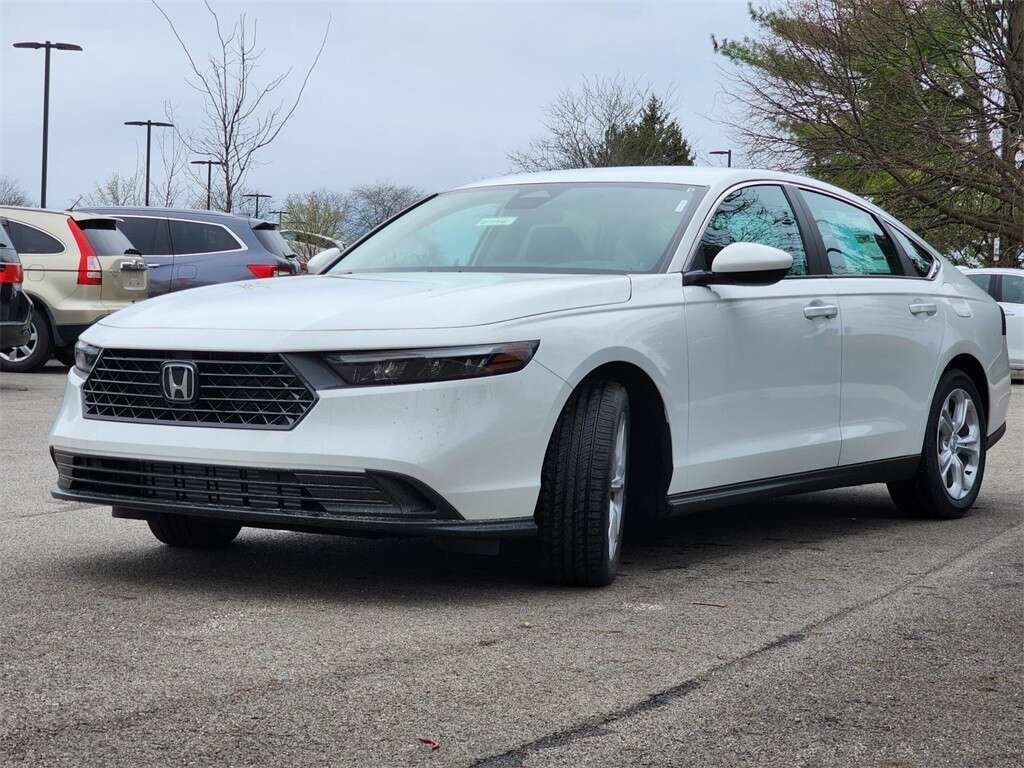 Used 2023 Honda Accord LX image 7