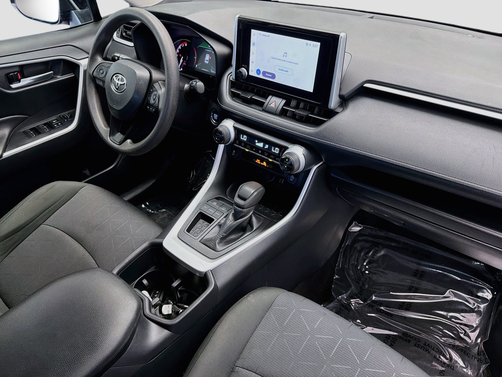 Used 2025 Toyota RAV4 XLE FWD image 12