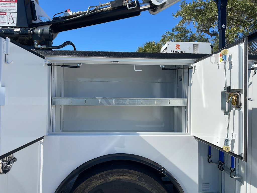 New 2026 Ford F750 2WD SuperCab Super Duty image 9