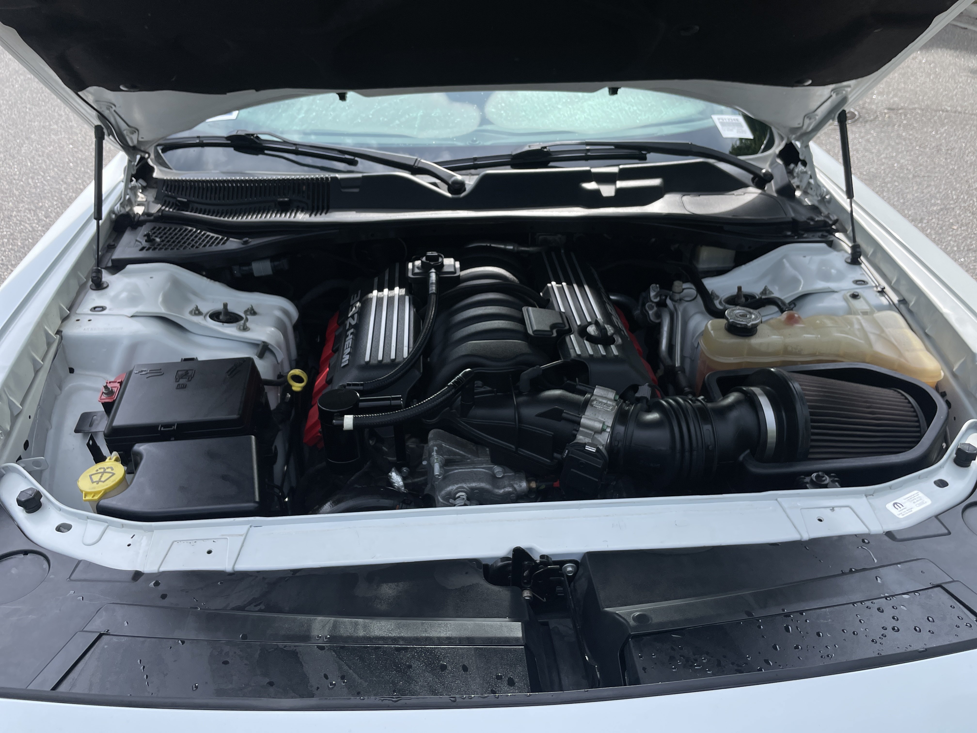 Used 2016 Dodge Challenger SRT w/ Technology Group RWD image 33
