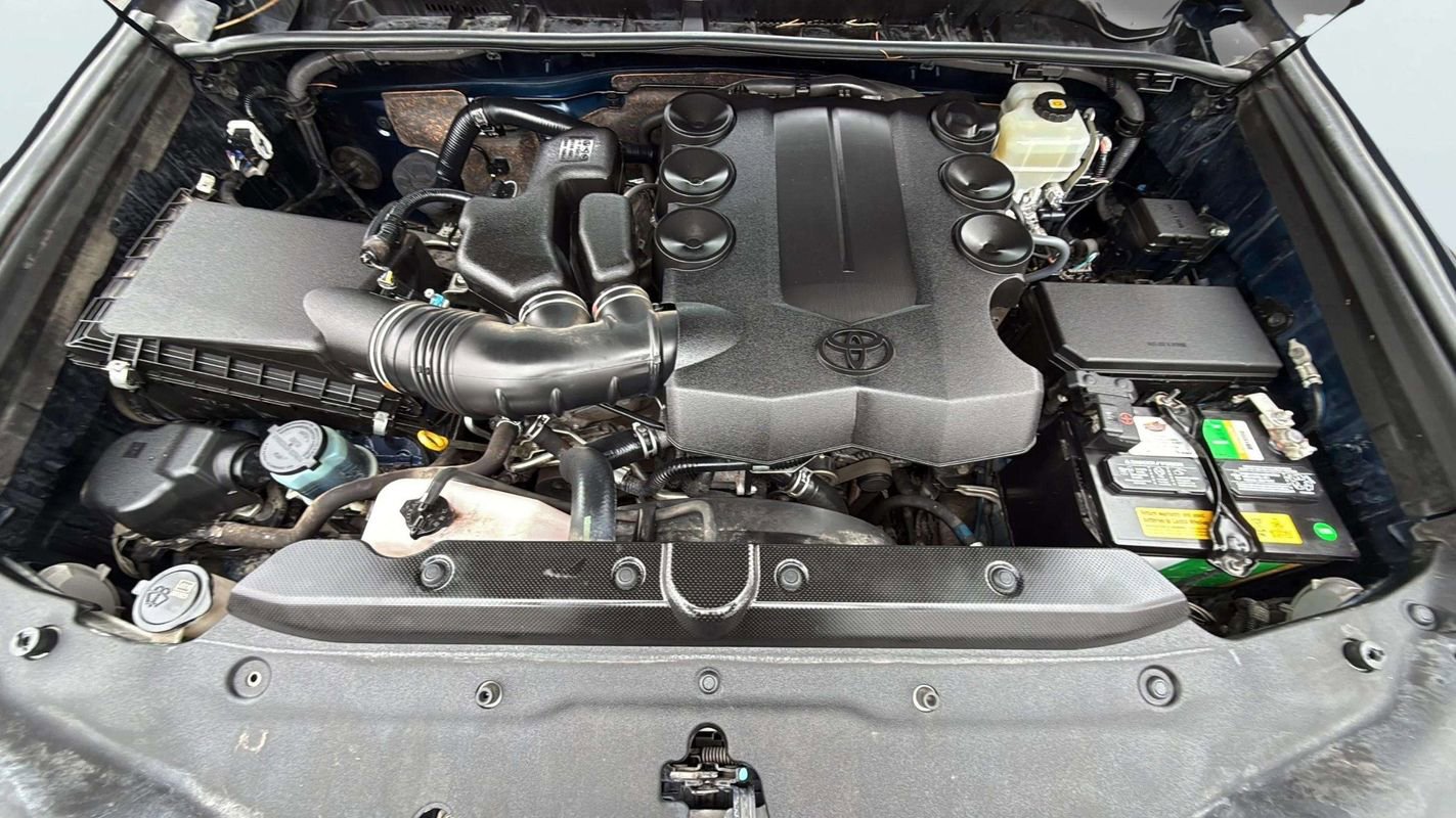 Used 2020 Toyota 4Runner SR5 Premium w/ Moonroof Package image 23