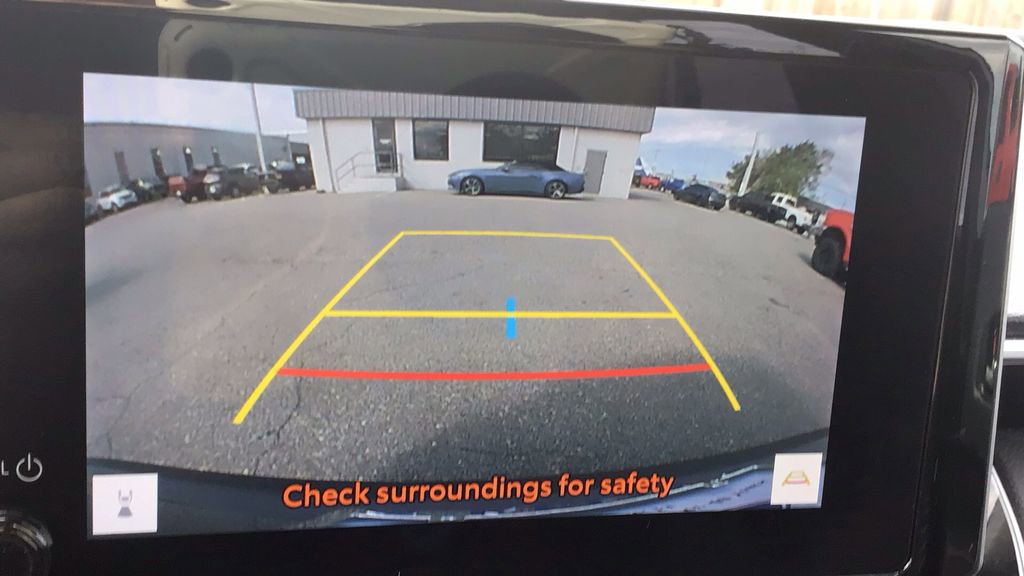 Used 2023 Toyota Corolla Cross XSE w/ Convenience Package image 23