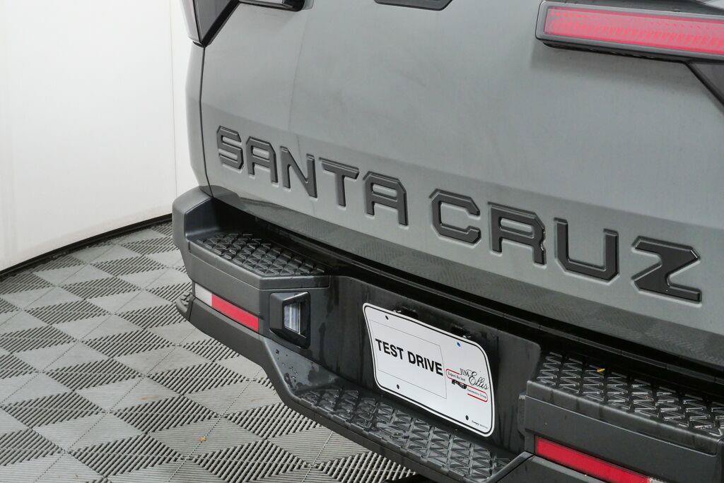 Used 2024 Hyundai Santa Cruz SEL w/ Activity Package FWD image 35