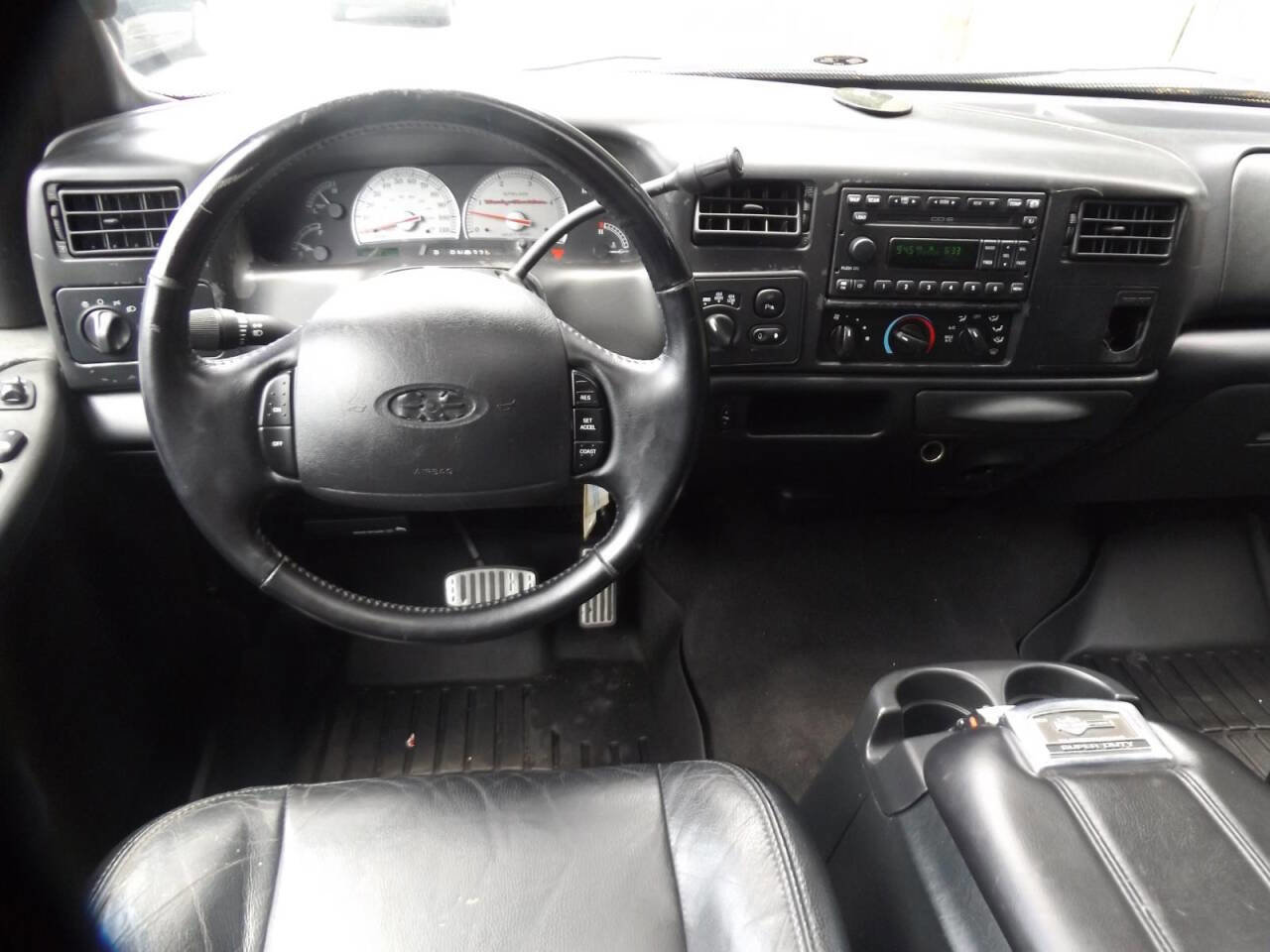 Used 2004 Ford F350 Harley-Davidson image 12