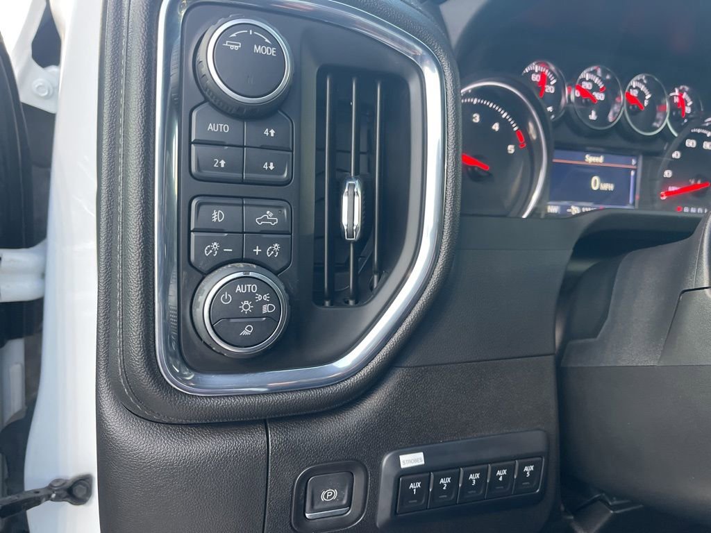 Used 2023 Chevrolet Silverado 3500 LT w/ Convenience Package image 26