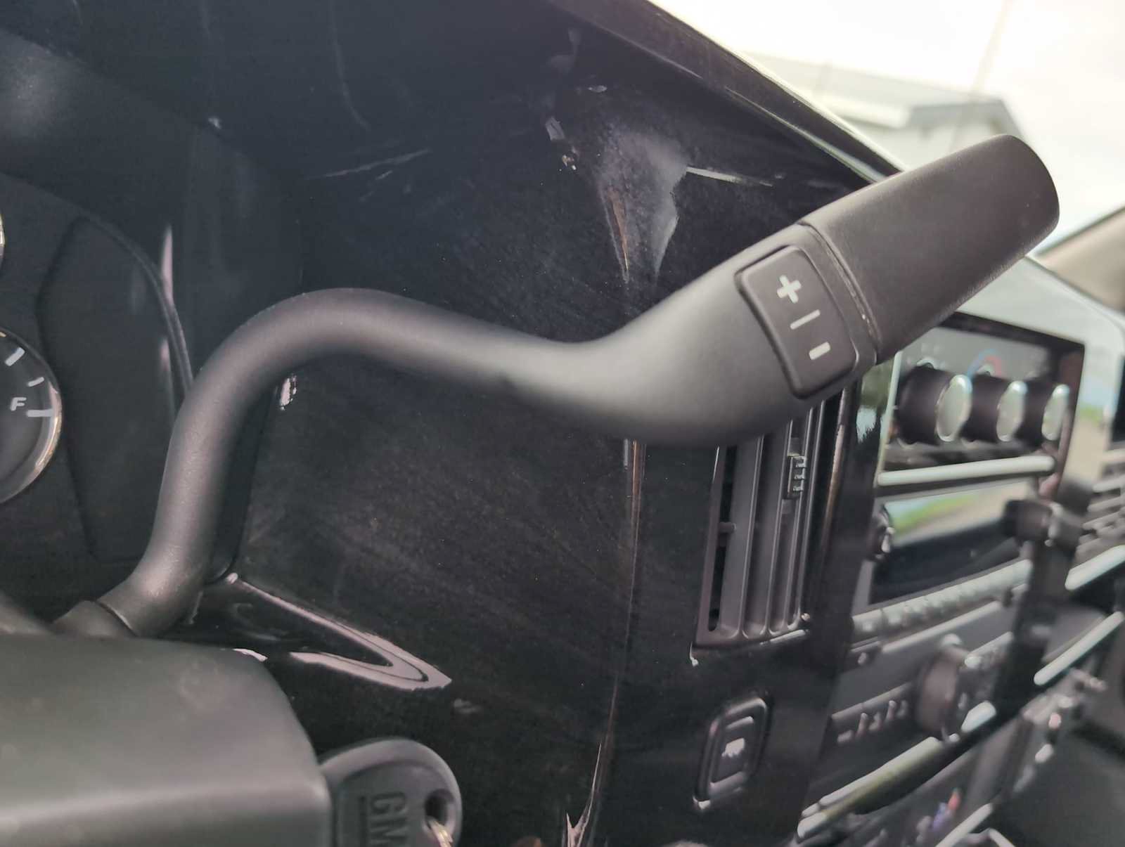 Used 2023 GMC Savana 2500 RWD image 15