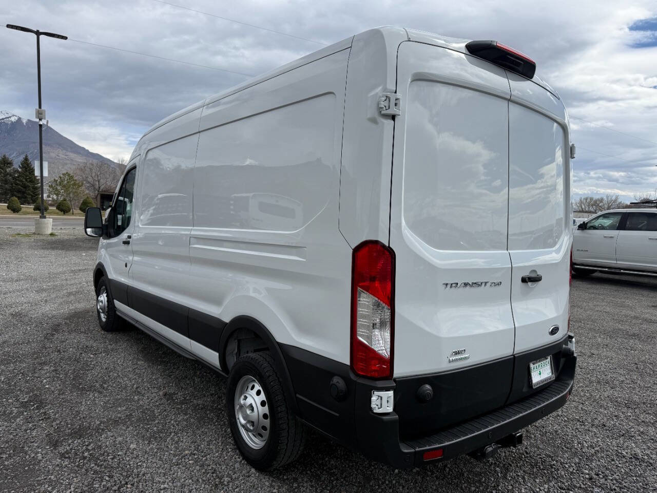 Used 2025 Ford Transit 250 250 AWD 3dr LWB Medium Roof Ca image 5
