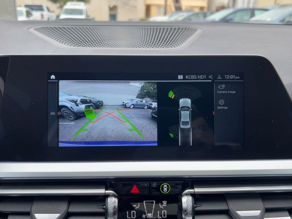 Used 2022 BMW 330i Sedan w/ M Sport Package image 27