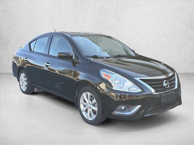 Used 2016 Nissan Versa SL video 3