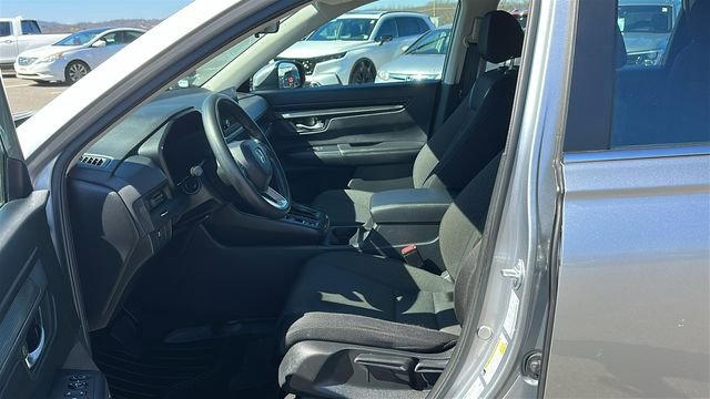Used 2023 Honda CR-V LX image 9