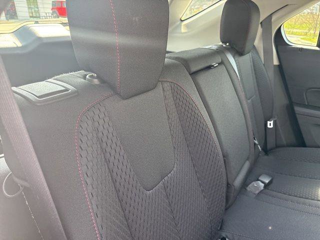 Used 2015 Chevrolet Equinox LS image 31
