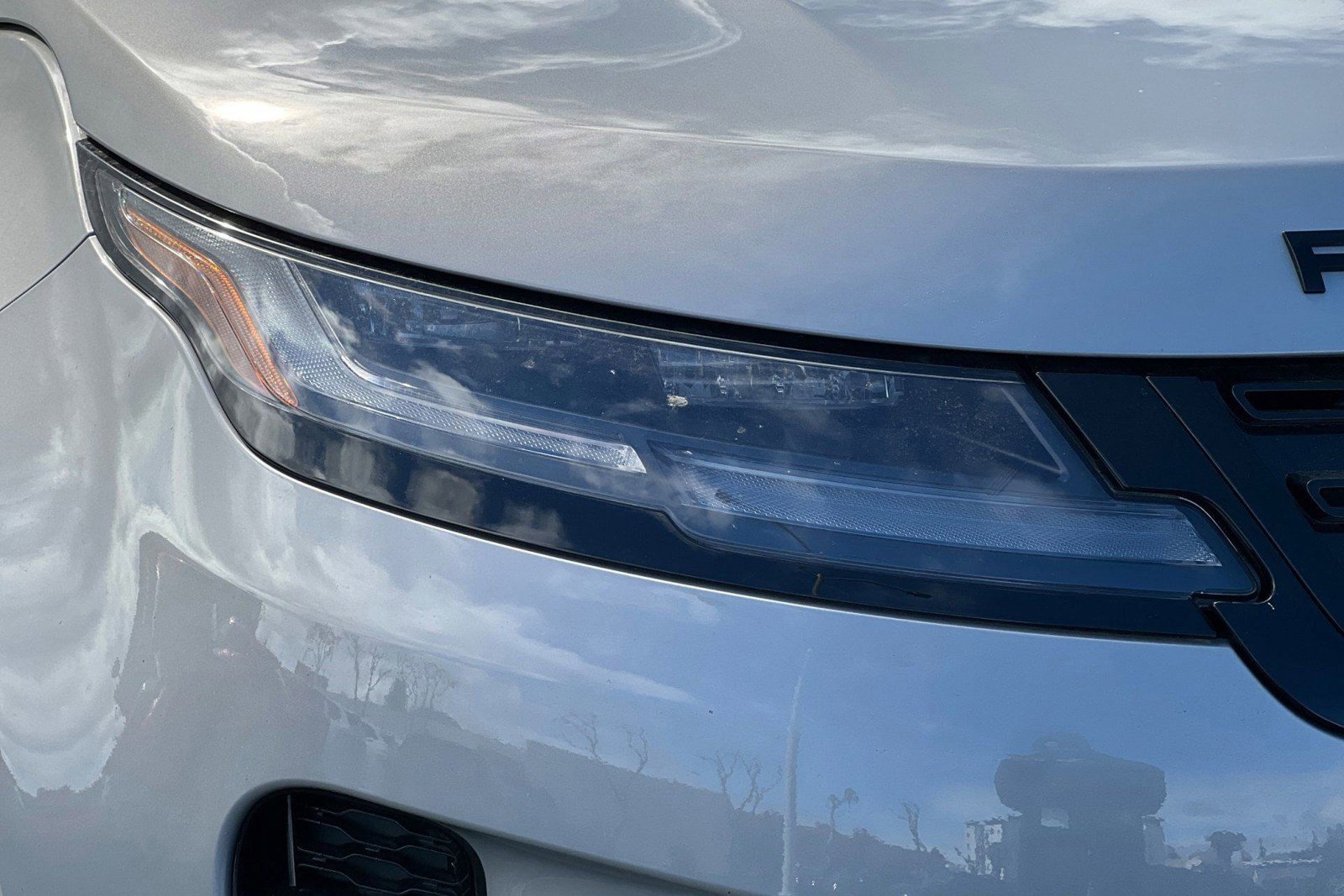 New 2026 Land Rover Range Rover Evoque Dynamic SE AWD/4WD image 17