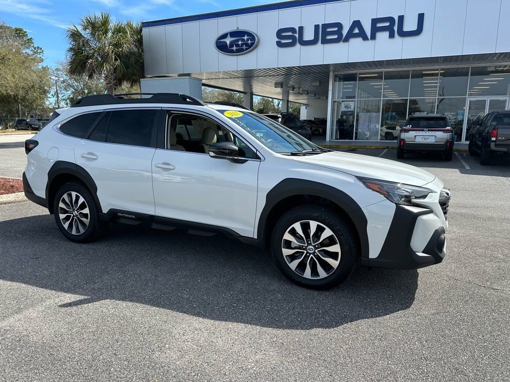 Used 2025 Subaru Outback Premium image 1
