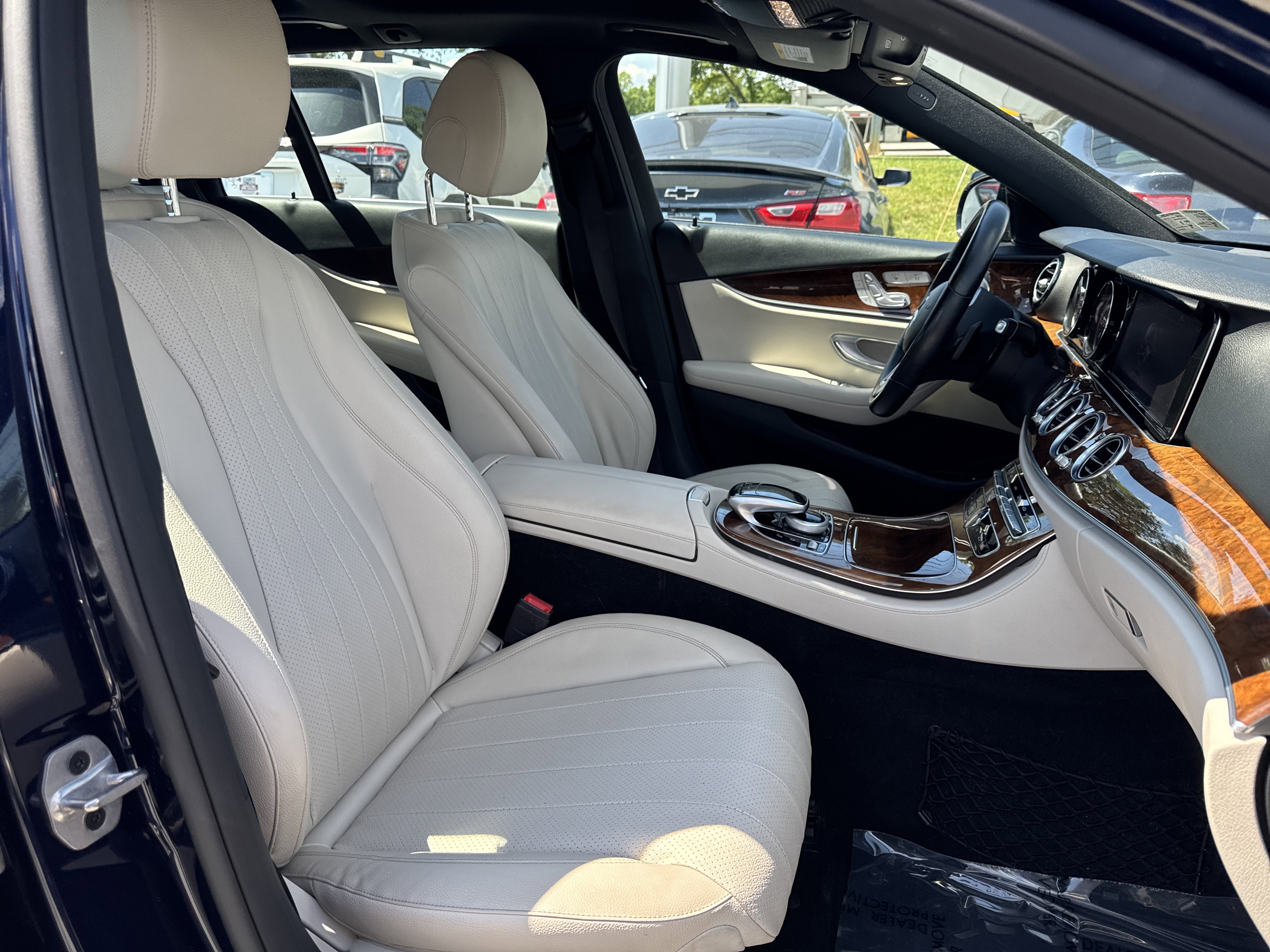 Used 2019 Mercedes-Benz E 450 4MATIC Wagon image 16