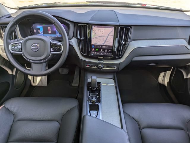 Certified 2025 Volvo XC60 B5 Plus AWD/4WD image 19