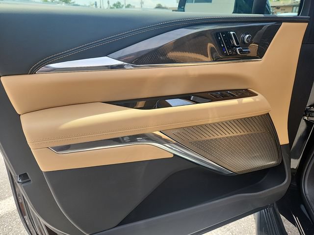 Certified 2025 Cadillac Escalade IQ Luxury 2 AWD/4WD image 12