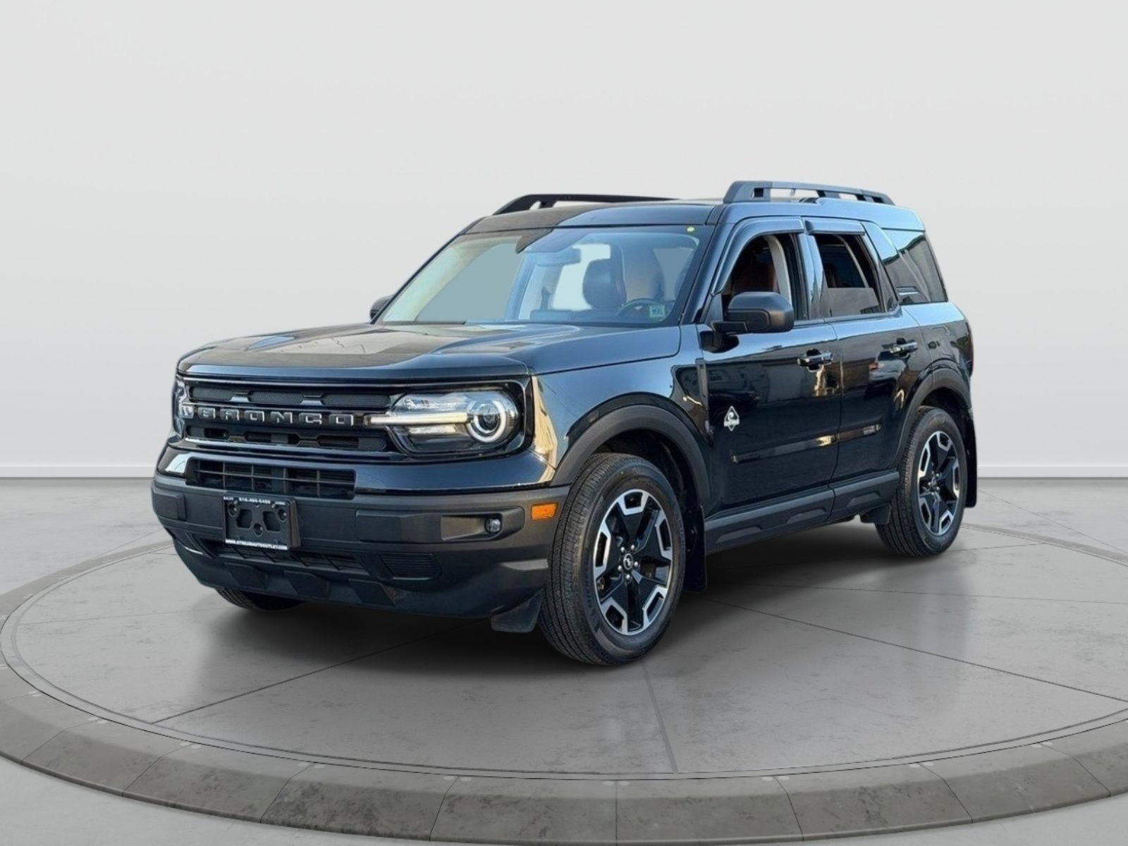 Used 2023 Ford Bronco Sport Outer Banks AWD/4WD image 3