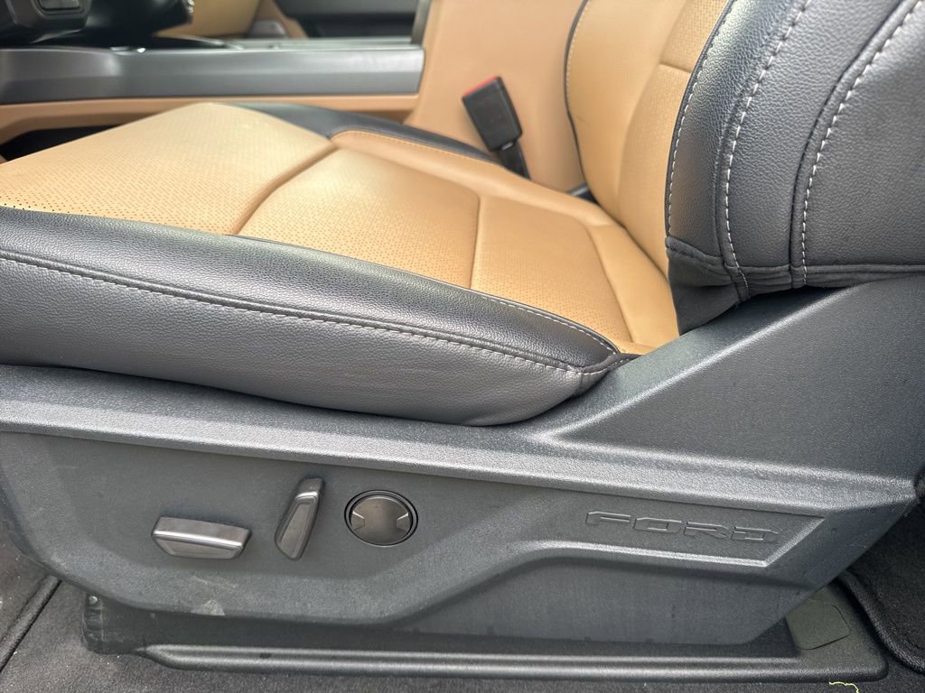 Used 2026 Ford F450 Lariat image 23