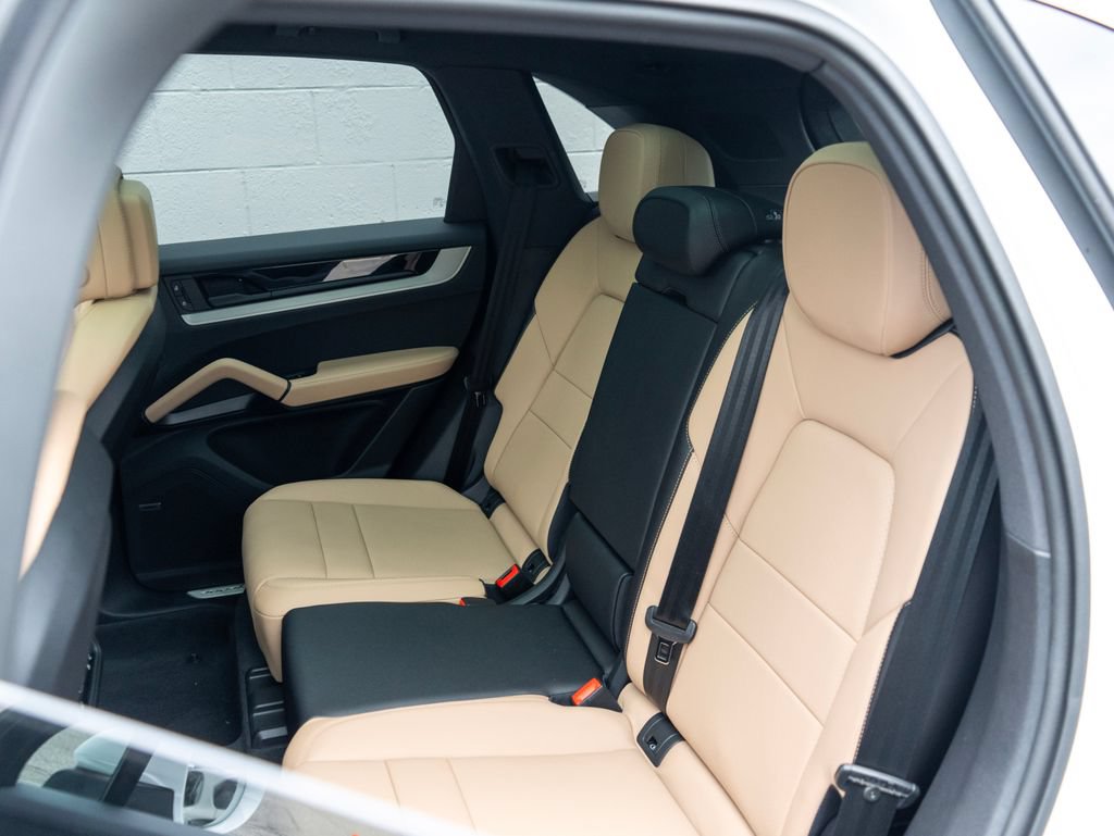 New 2026 Porsche Cayenne AWD/4WD image 18
