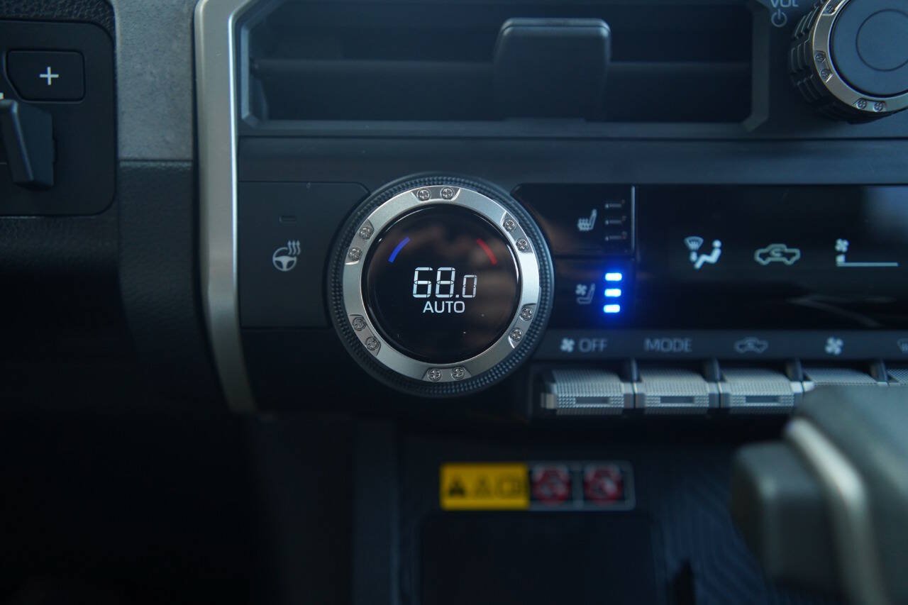 Used 2024 Toyota Tacoma 4x4 Double Cab Hybrid image 46