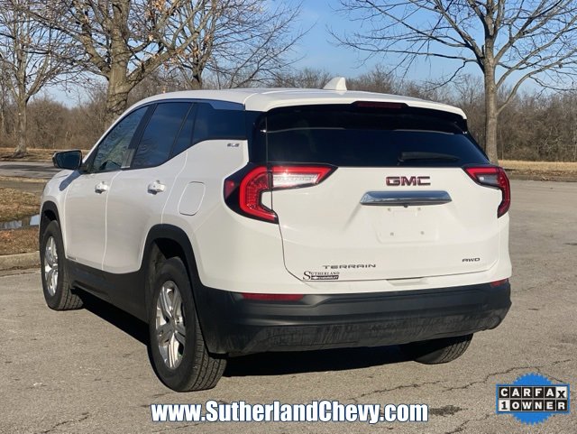 Used 2024 GMC Terrain SLE image 5