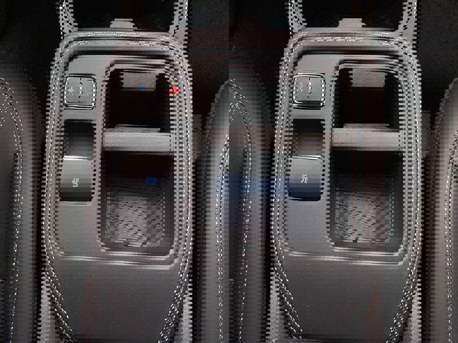 New 2025 Ford Mustang Mach-E Premium w/ Interior Protection Package image 32