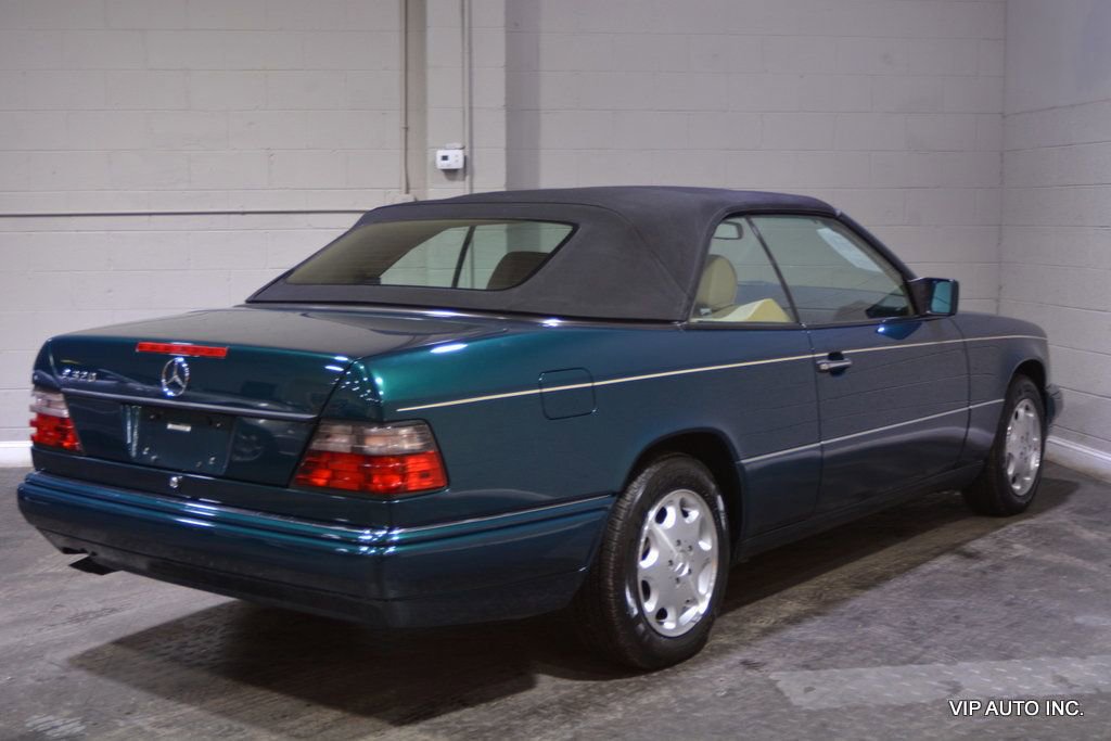 Used 1995 Mercedes-Benz E 320 Convertible image 43