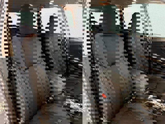 Used 2024 Subaru Ascent Premium w/ Convenience Package image 18