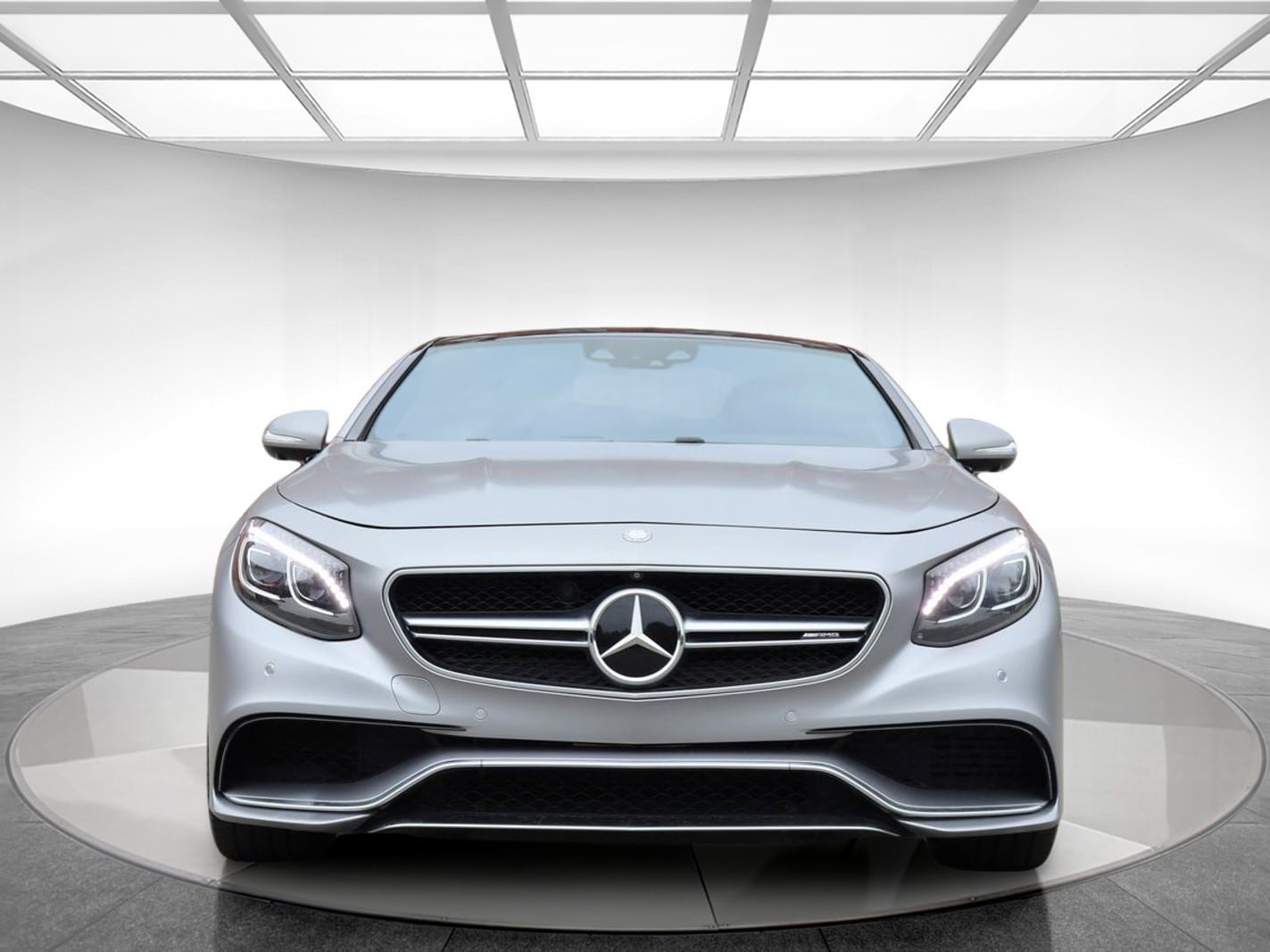 Used 2015 Mercedes-Benz S 63 AMG 4MATIC Coupe image 2