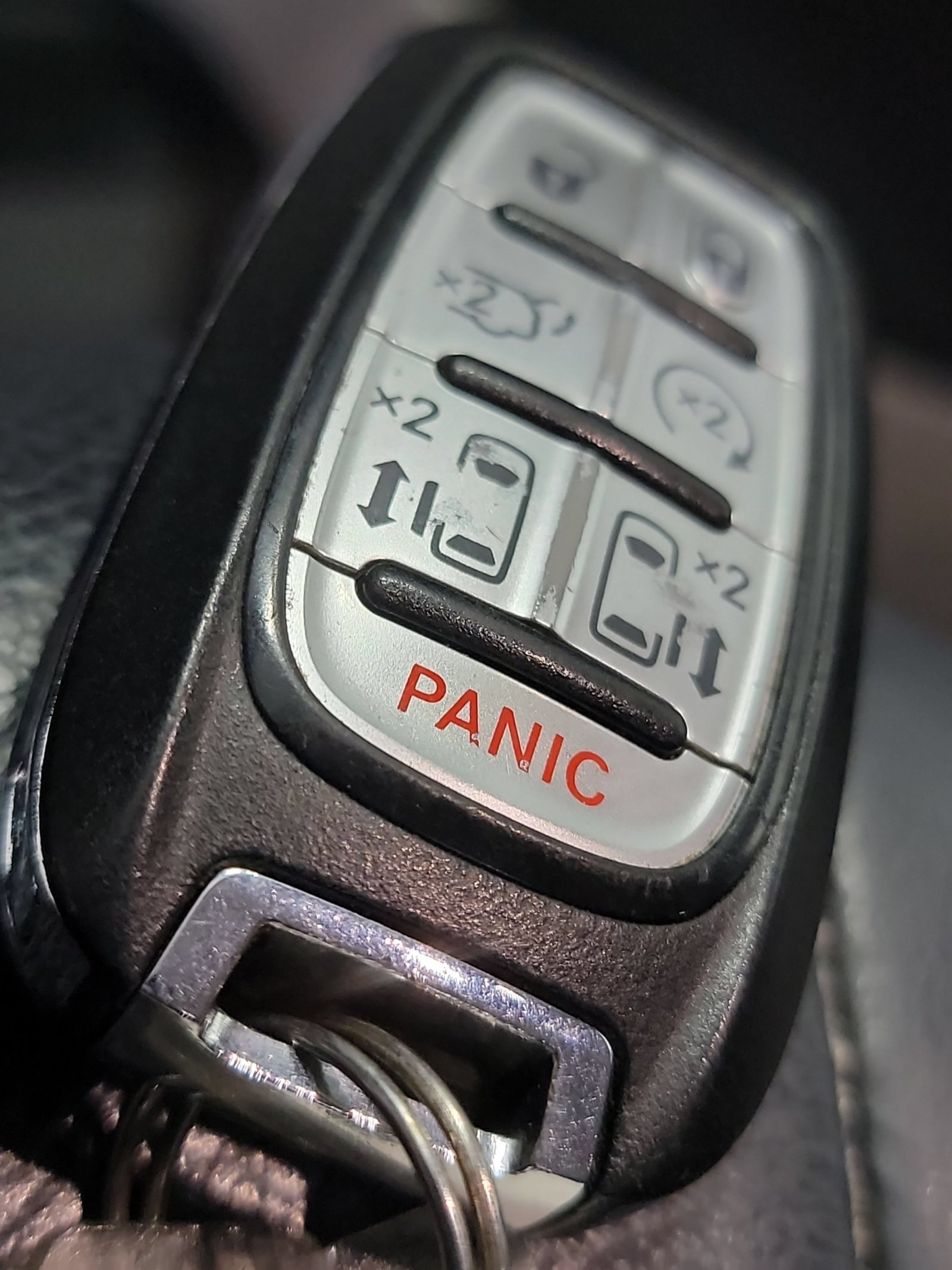 Used 2017 Chrysler Pacifica Touring-L FWD image 31