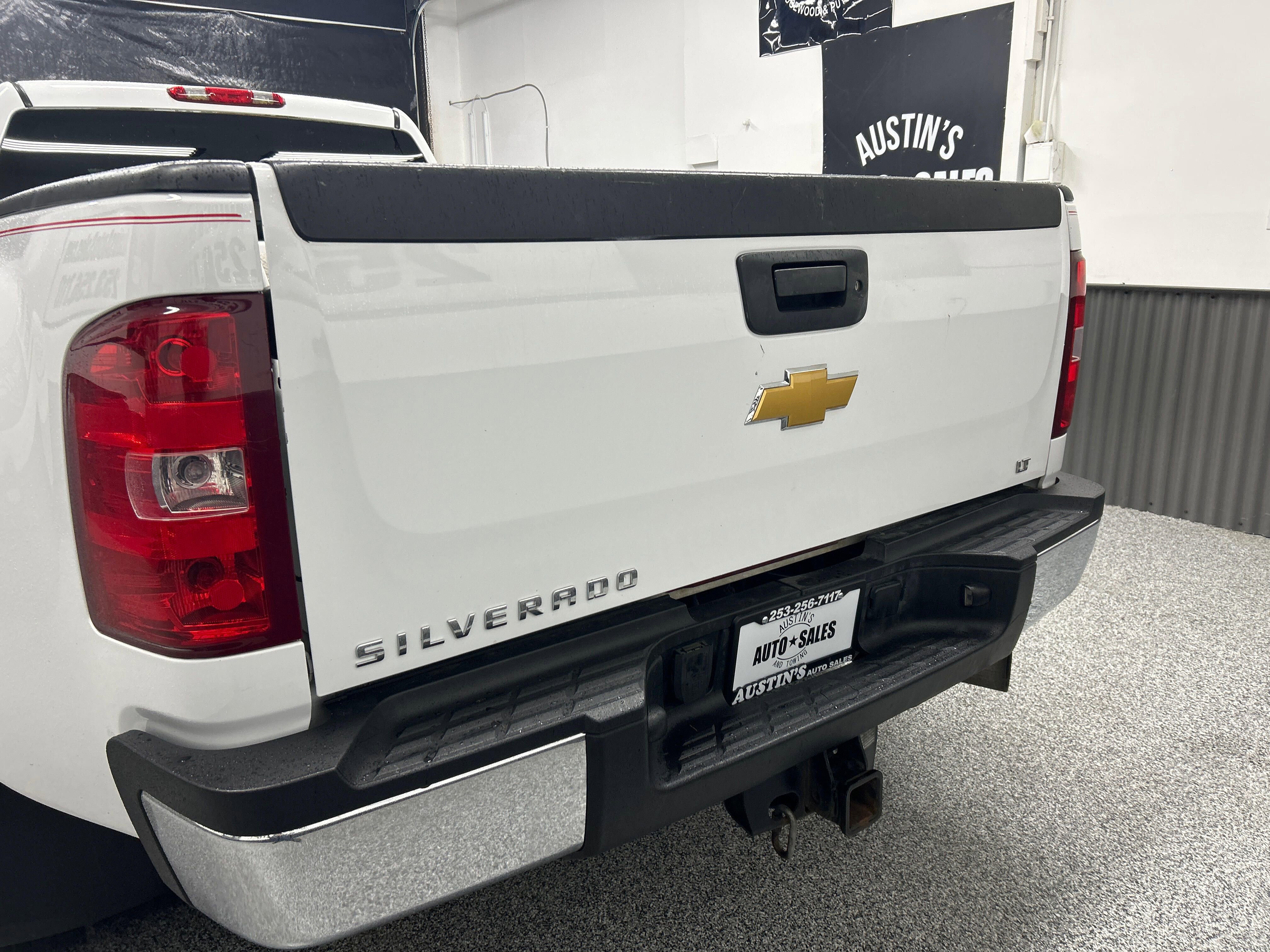 Used 2012 Chevrolet Silverado 3500 LT w/ Interior Plus Package image 5
