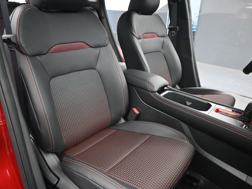 New 2026 Nissan Kicks SR image 17