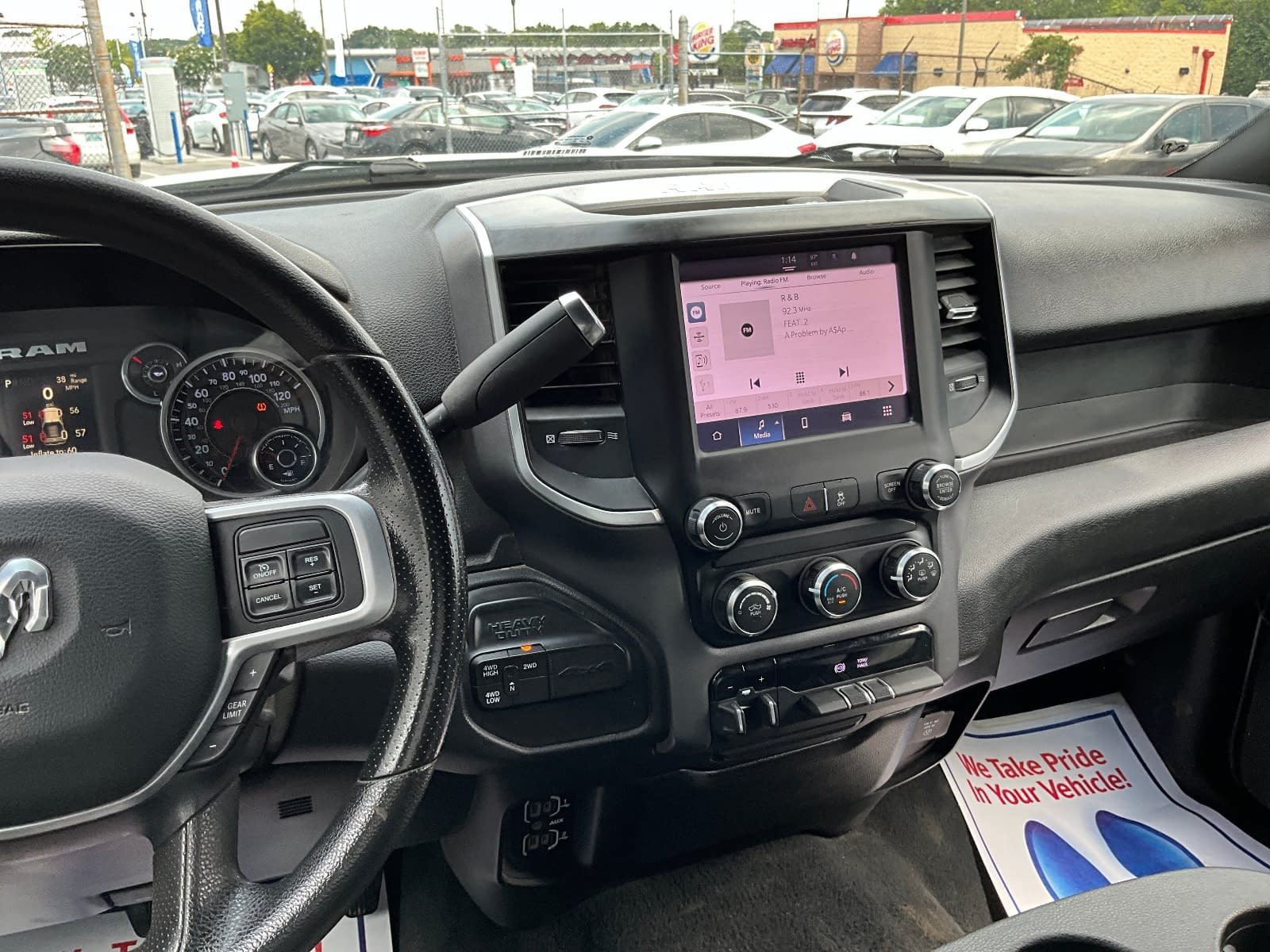 Used 2022 RAM 2500 Big Horn w/ Cold Weather Group AWD/4WD image 9