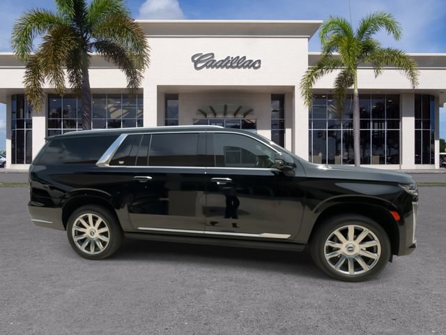 Certified 2024 Cadillac Escalade ESV Premium Luxury Platinum AWD/4WD image 16