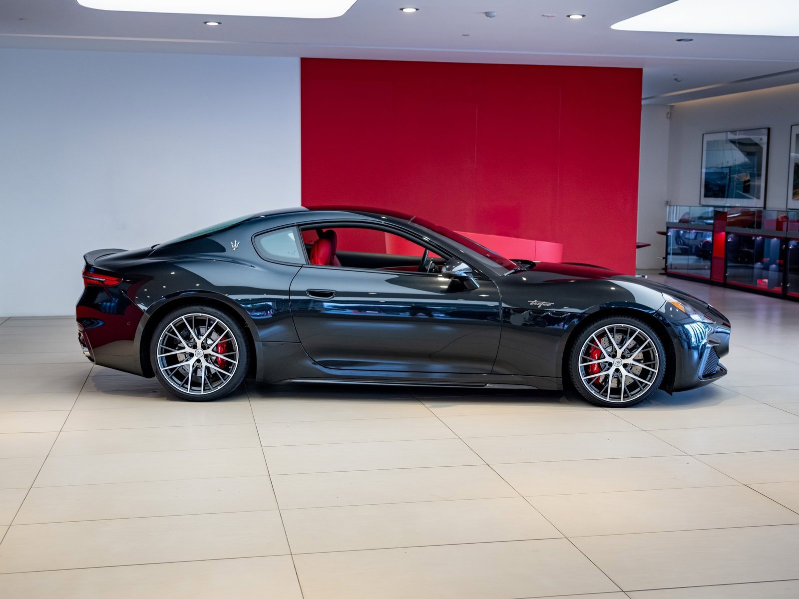 Used 2024 Maserati GranTurismo Trofeo image 7