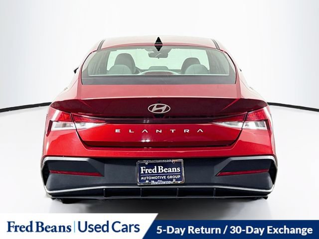 Used 2024 Hyundai Elantra SEL FWD image 7