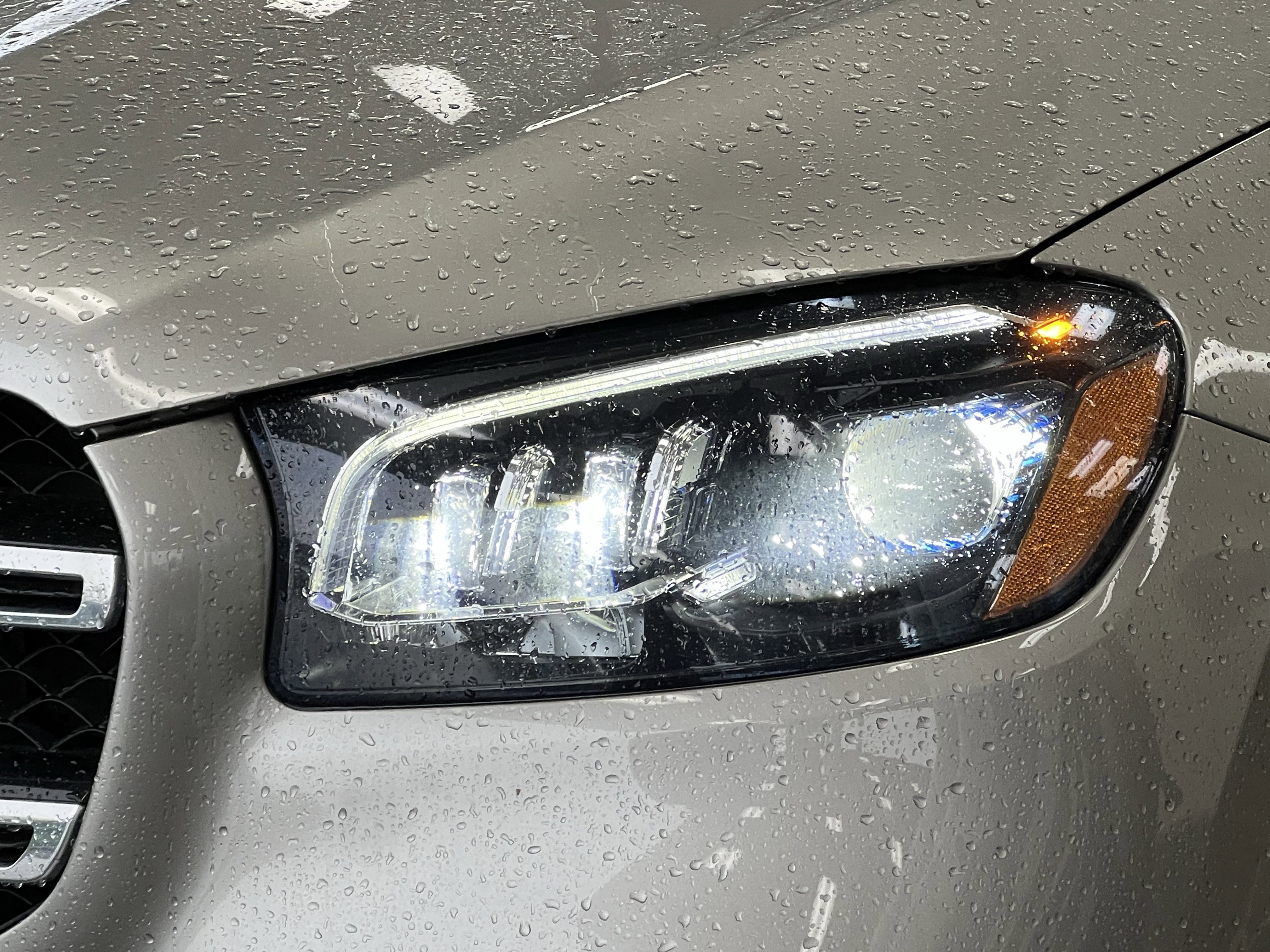 Used 2022 Mercedes-Benz GLS 450 4MATIC image 7