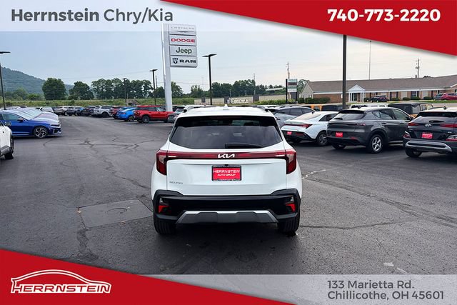 Used 2024 Kia Seltos EX FWD image 29