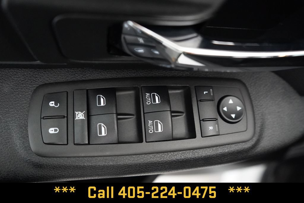 Used 2024 RAM 1500 Warlock RWD image 27