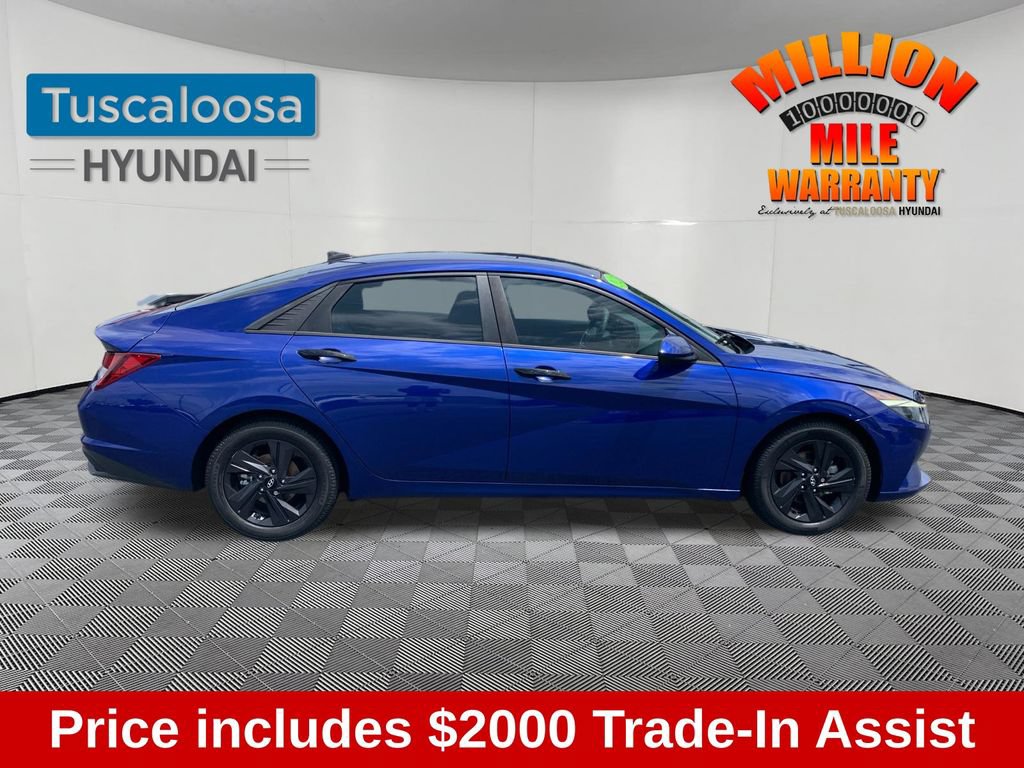 Used 2021 Hyundai Elantra SEL w/ Convenience Package FWD image 9