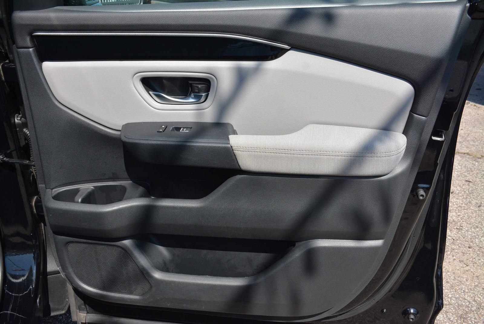 Used 2023 Honda Pilot LX image 22