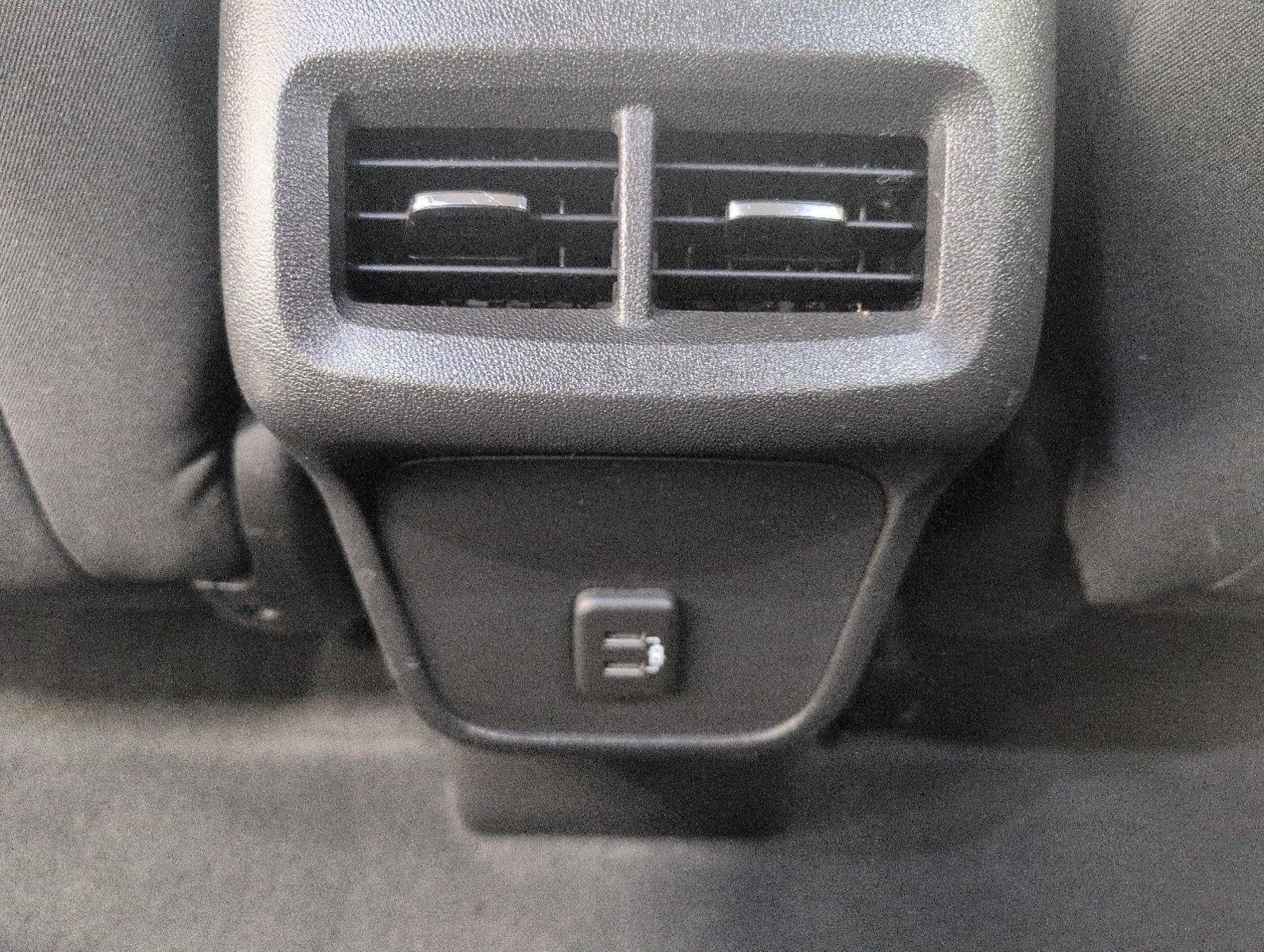 Used 2020 Chevrolet Equinox LT AWD/4WD image 23