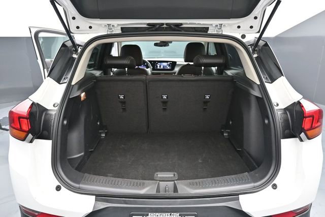 Used 2025 Buick Encore GX Preferred AWD/4WD image 32