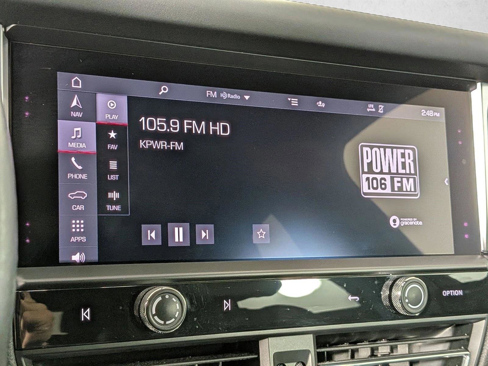 Certified 2023 Porsche Macan S AWD/4WD image 17