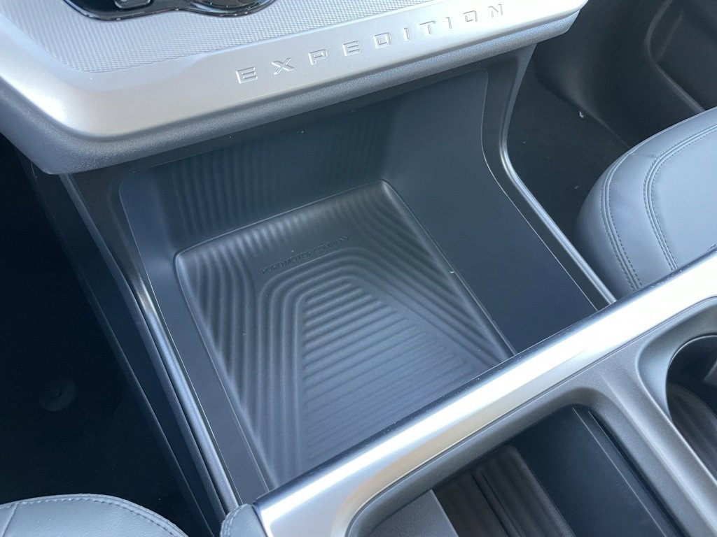 New 2026 Ford Expedition Active image 15