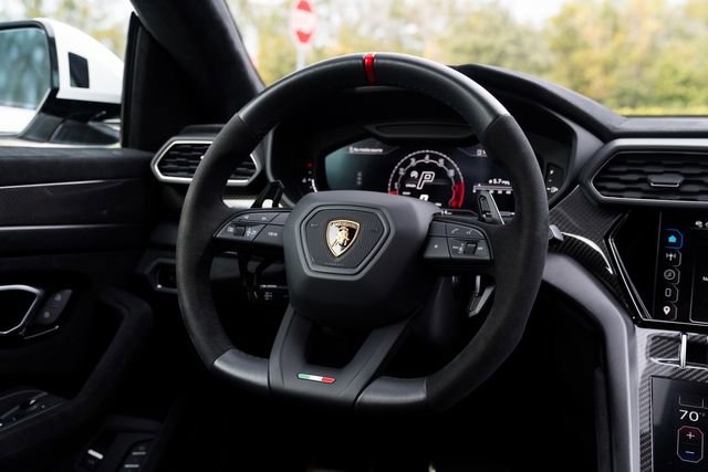 Used 2024 Lamborghini Urus Performante image 29