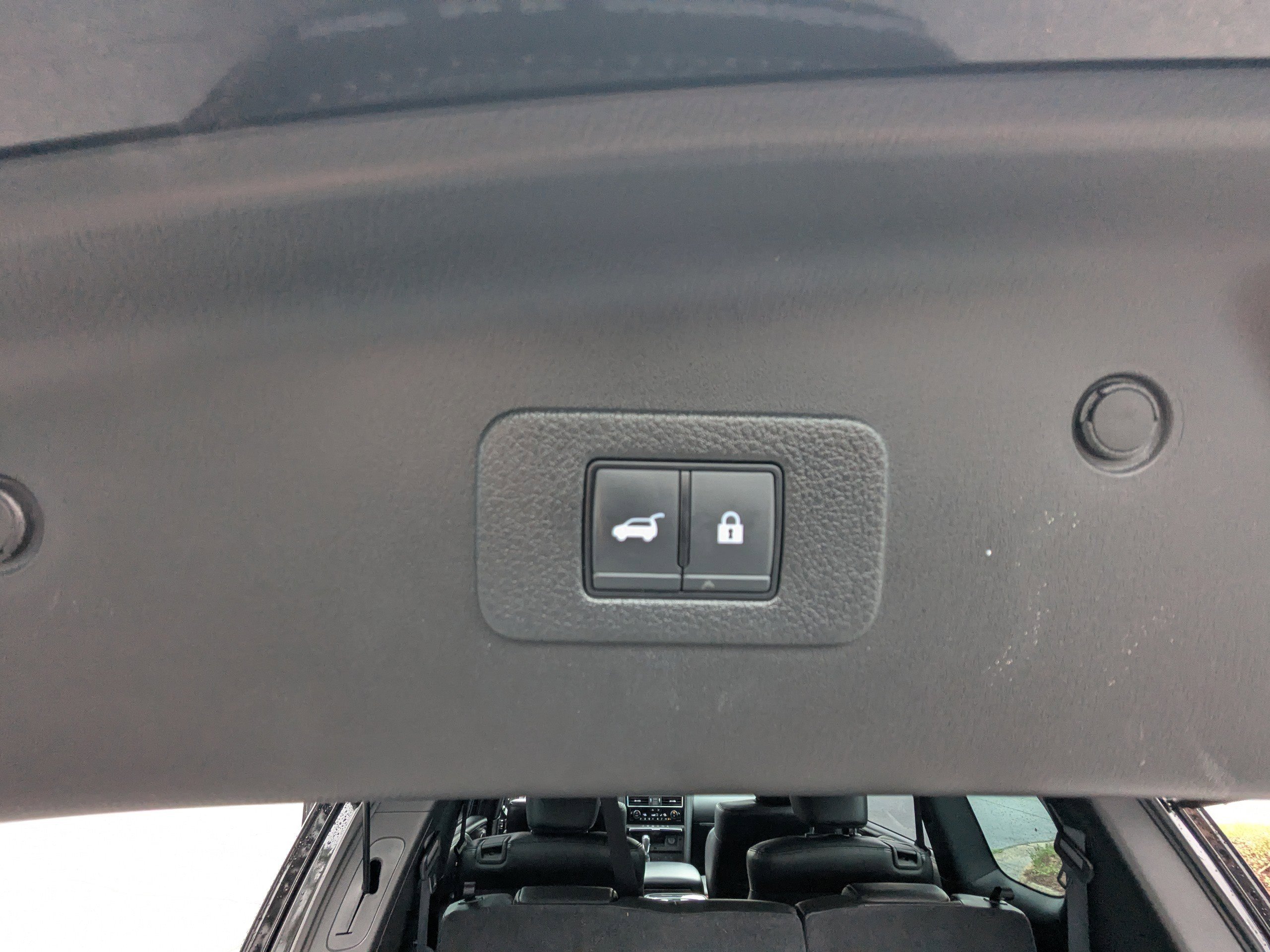 Used 2023 Nissan Armada SL w/ Midnight Edition Package image 17